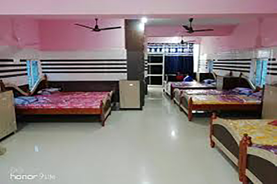 1 x Dormitory Hall 10 beded